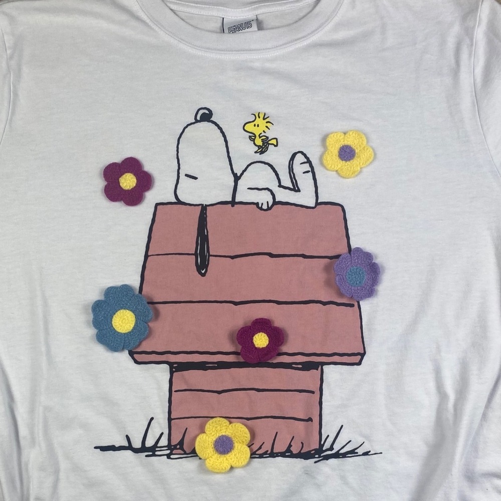 Peanuts Snoopy Woodstock Flower Doghouse Graphic T-Shirt White XXL PNSJFM8-3L58 - Picture 2 of 9